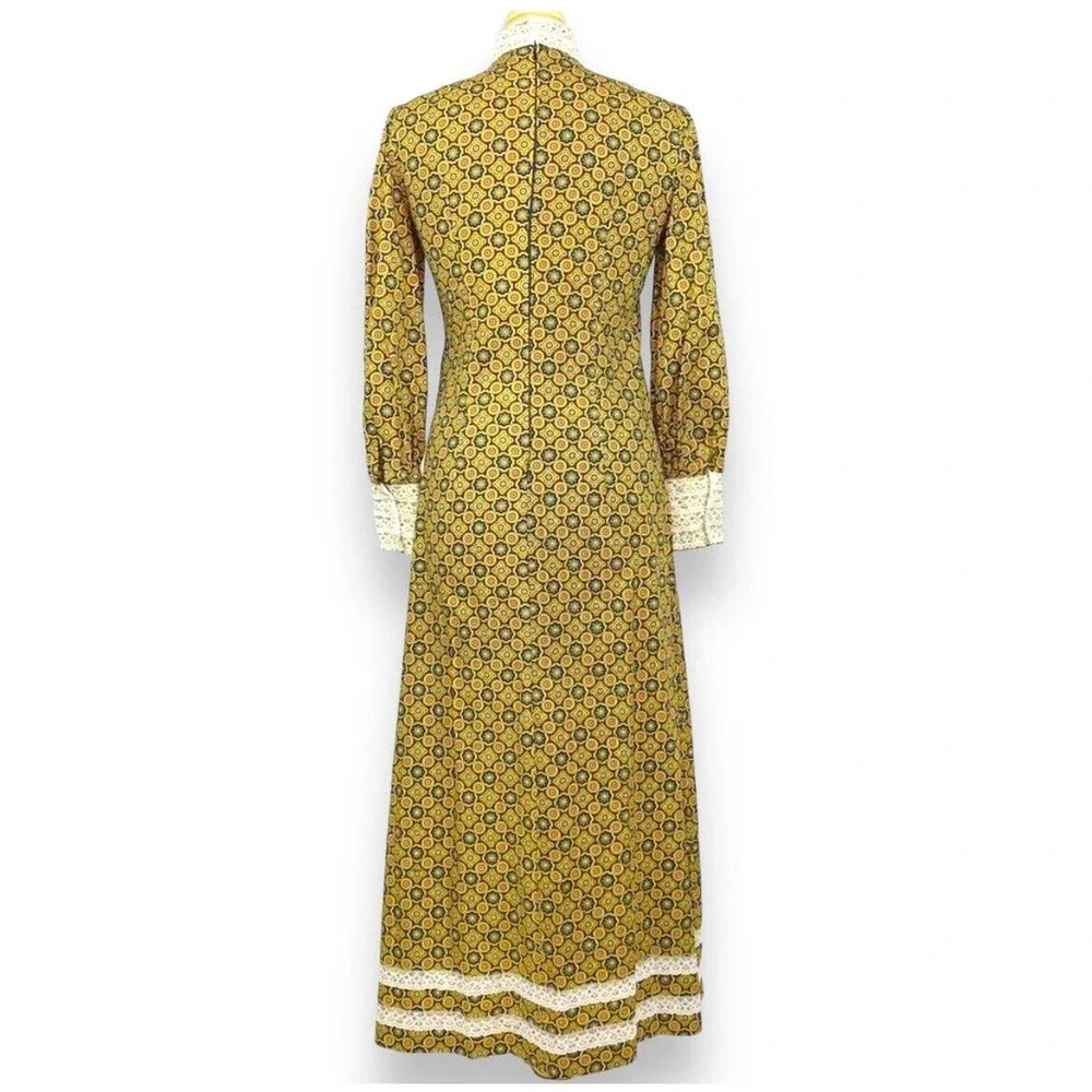 Vintage 60s Handmade Mandala Print Maxi Dress Long Sleeve Gown Lace Trim Hippie